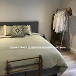 Long Beach Rooms